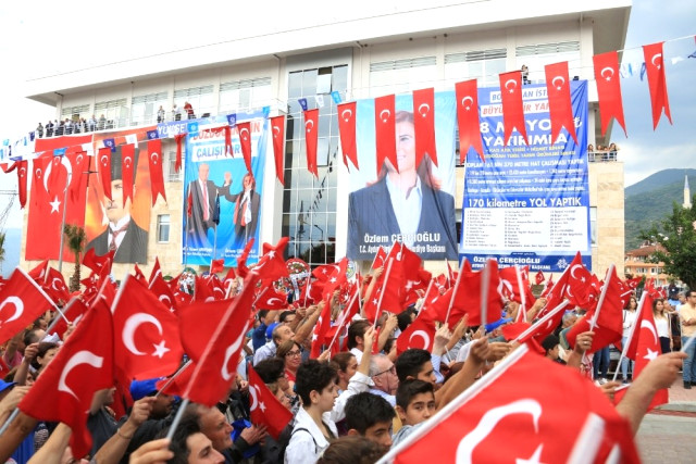 Başkan Çerçioğlu Binlerce Vatandaşla Bozdoğan Hizmet Binasını Açtı