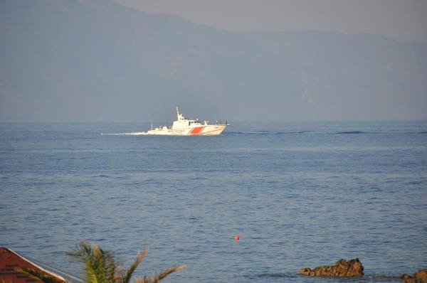Kuşadası’nda Bot Faciasınden Kurtulan Suriyeli Tutuklandı- Yeniden