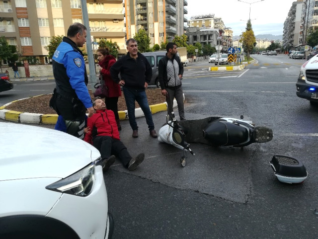Aydın’da Trafik Kazası, Motosiklet Sürücüsü Hastaneye Kaldırıldı