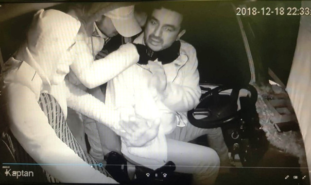 3 Gaspçının Saldırısına Uğrayan Emekli Polise 8 Dikiş Atıldı
