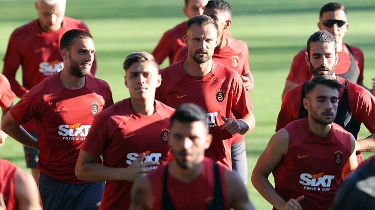 Galatasaray’da Dubois ve Seferovic ilk kez takımla çalıştı