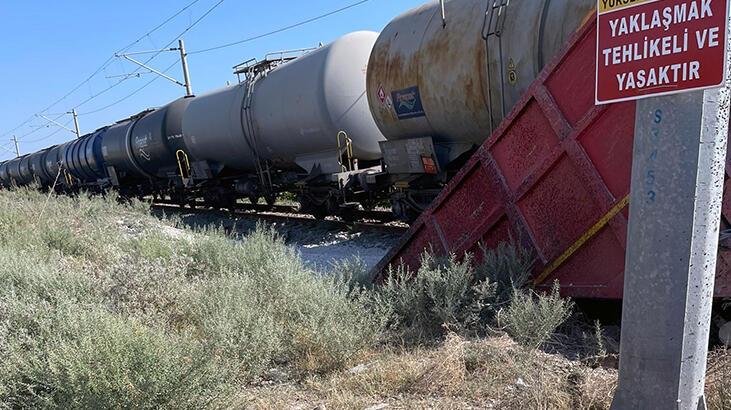 Mersin’de feci kaza! Tren kamyona çarptı: 1 kişi yaşamını yitirdi