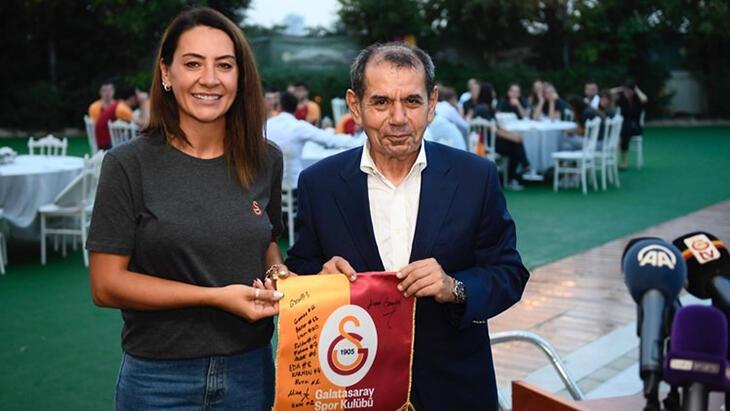 Galatasaray’da Dursun Özbek ve kaptan Gizem Güreşen’den transfer diyaloğu! ‘Söz verdi’
