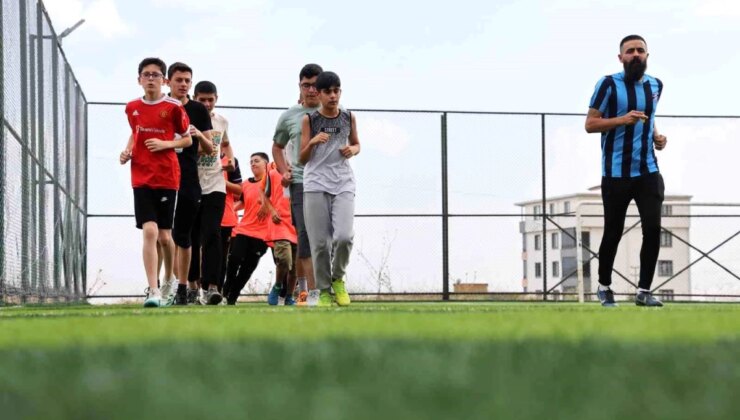 Elazığ’da ‘Kitapla Başla, Futbolla Geliş’ Projesi