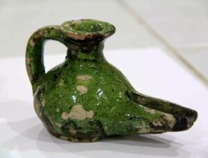 Çorum’un Alaca ilçesinde 800 yıllık kandil bulundu