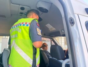Antalya’da Okul Servis Araçlarına Kontrol Yapıldı