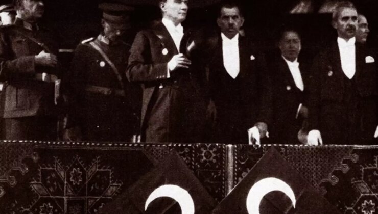 Türkiye Cumhuriyeti 101. Yılını Kutluyor