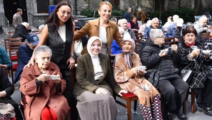 Mahizer’den tatlı sohbet ve Züleyha’dan küçük konser