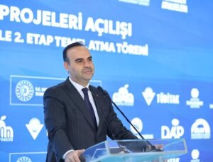 Bakan Kacır, Malatya’da depremzede sanayiciler için yapılan iş yerlerinin anahtar teslimine katıldı Açıklaması