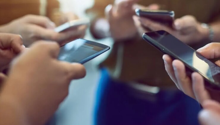 Komşuyu karıştıran gizemli mesaj! Telefonlar tıpkı anda çaldı