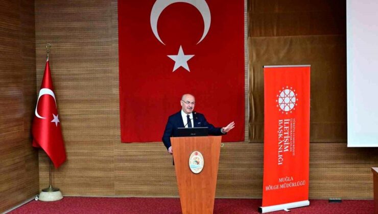Denizlili basın mensuplarına “Sosyal Medyada Tesirli İçerik Üretimi” eğitimi verildi