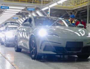 Dünyaca ünlü otomotiv devinden tarihi hata! 1265 müşteriye yanlış araç satıldı