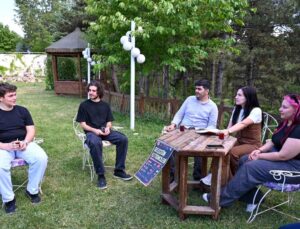 Kastamonu Üniversitesi Bilim Kafe’de geleceğin iletişimcileriyle dijital çağda medya konuşuldu