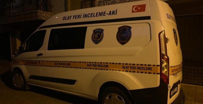 Komşuları kuşkusunda haklı çıktı, konutunda meyyit bulundu